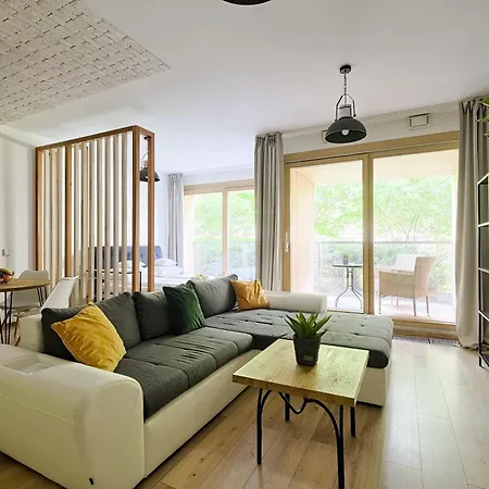 Center Apartment *