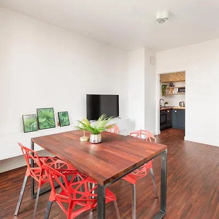 Apartment Center *
